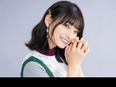 Marika Kono Shares Santa Cosplay Photos for Christmas on X