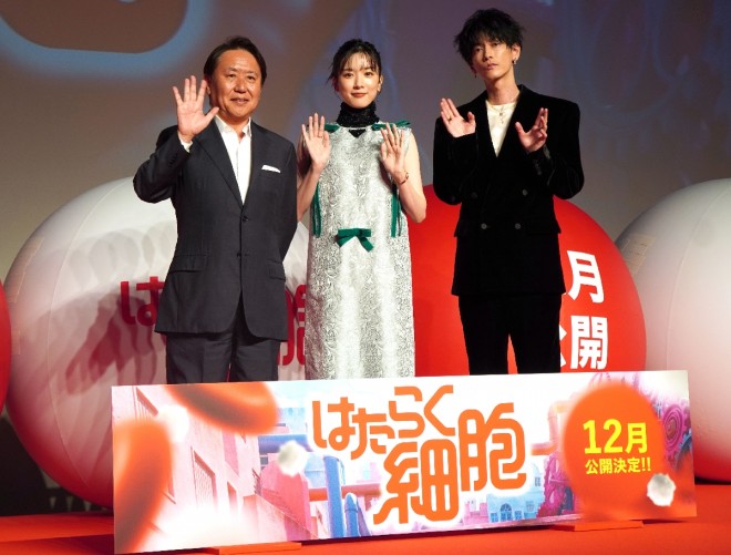 At the production announcement of the movie 'Cells at Work' (from left) Director Hideki Takeuchi, Mei Nagano, and Takeru Satoh