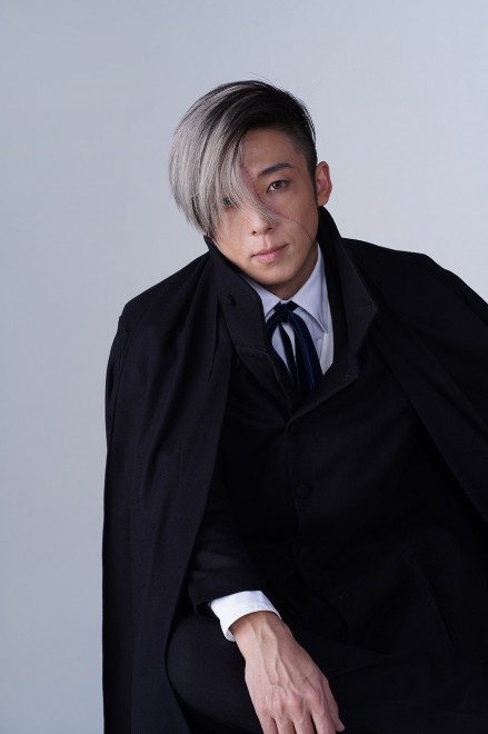 Issei Takahashi as Black Jack in the drama premium "Black Jack" to be broadcast on the 30th