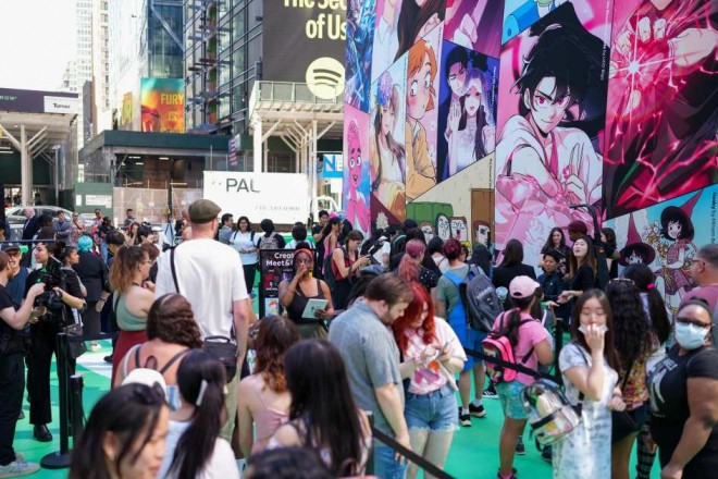 An event bustling with fans at Times Square