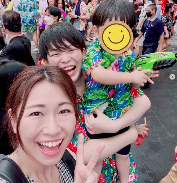 Pad Thai Saki working hard in Thailand