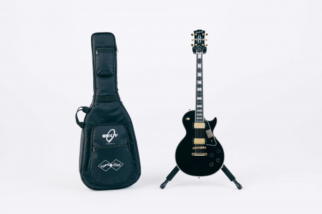 Epiphone Inspired by Gibson Custom Les Paul Custom “Bocchi Edition”