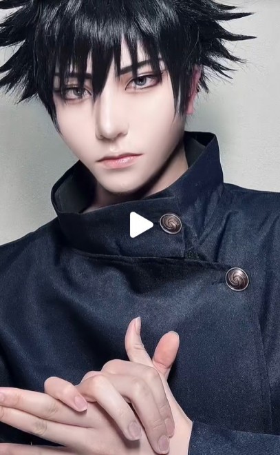 Marun cosplaying Megumi Fushiguro from Jujutsu Kaisen