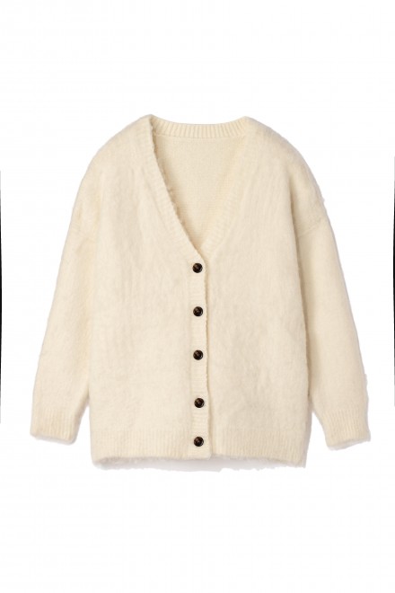 Hitsujibungaku, Shaun the Sheep, and ST unveil second triple collaboration winter collection, made-to-order.