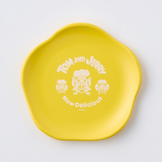 2026 two-tier Tom and Jerry Osechi set featuring traditional New Year dishes and cheese-inspired items.