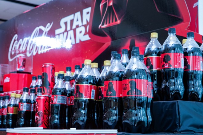 New Coca-Cola x Star Wars commercial airing from September 1 in Japan