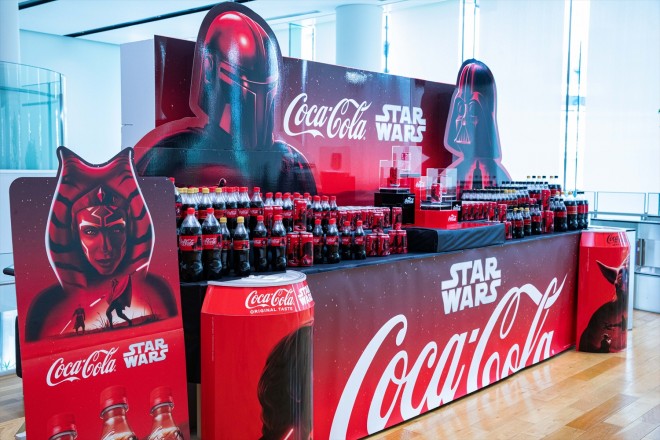 New Coca-Cola x Star Wars commercial airing from September 1 in Japan