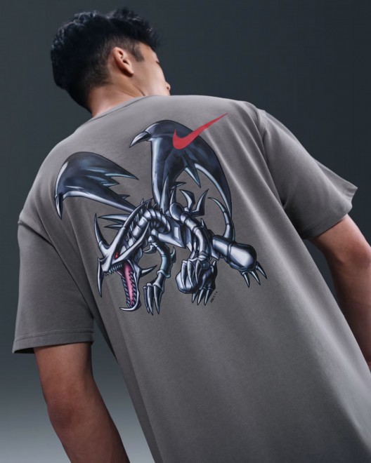 Nike x Yu-Gi-Oh! DM Men's Solo Swoosh T-Shirt (Flat Pewter, Japan Exclusive) – ¥4,620