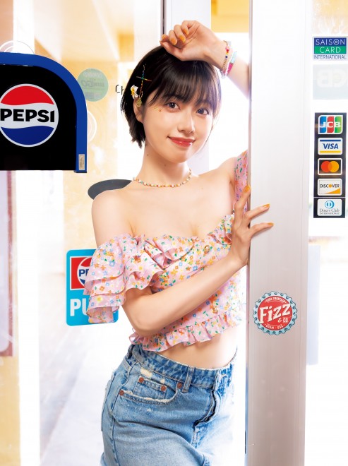 Karin Isobe appears on the cover and lead gravure of Weekly Young Jump issue 42, released September 18, 2025, photographed in Guam