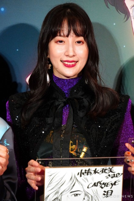 Ami Koshimizu speaks at the Cat’s Eye pre-screening event in Tokyo on September 17, 2025, playing Rui in the new anime