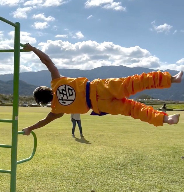 MASATO, inspired by Son Goku, masters "Buku-jutsu" (Instagram / @masato_antigravity)