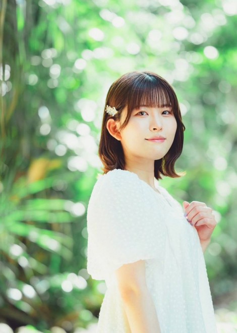 Manaka Iwami (Huang Lingling)