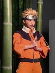 Enako "Naruto" in Naruto costume and Oiroke no Jutsu, cosplay "Amazing..." and "I love it!"