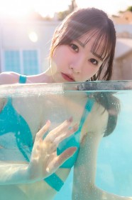 [Voice Actor] "Hikaru Tono Unveils Stunning Swimsuit Photos: Four Cover Cuts for Her First Photo Book Revealed"